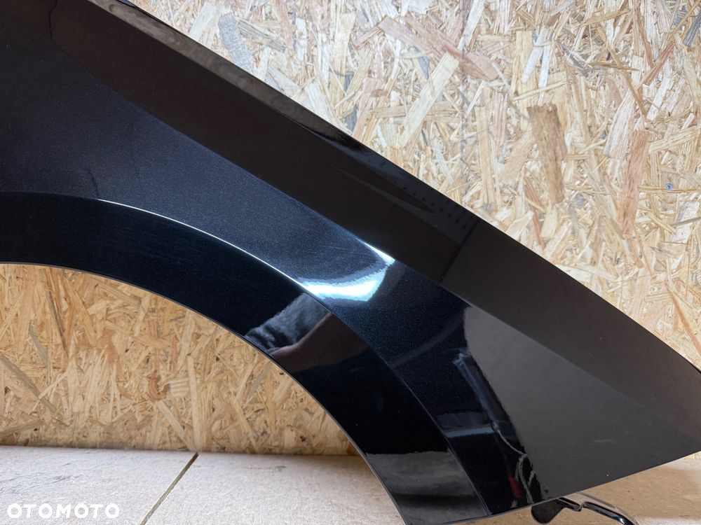 BŁOTNIK PRAWY PRZÓD PRZEDNI PRAWY OPEL ASTRA L CZARNY METALIK - 17