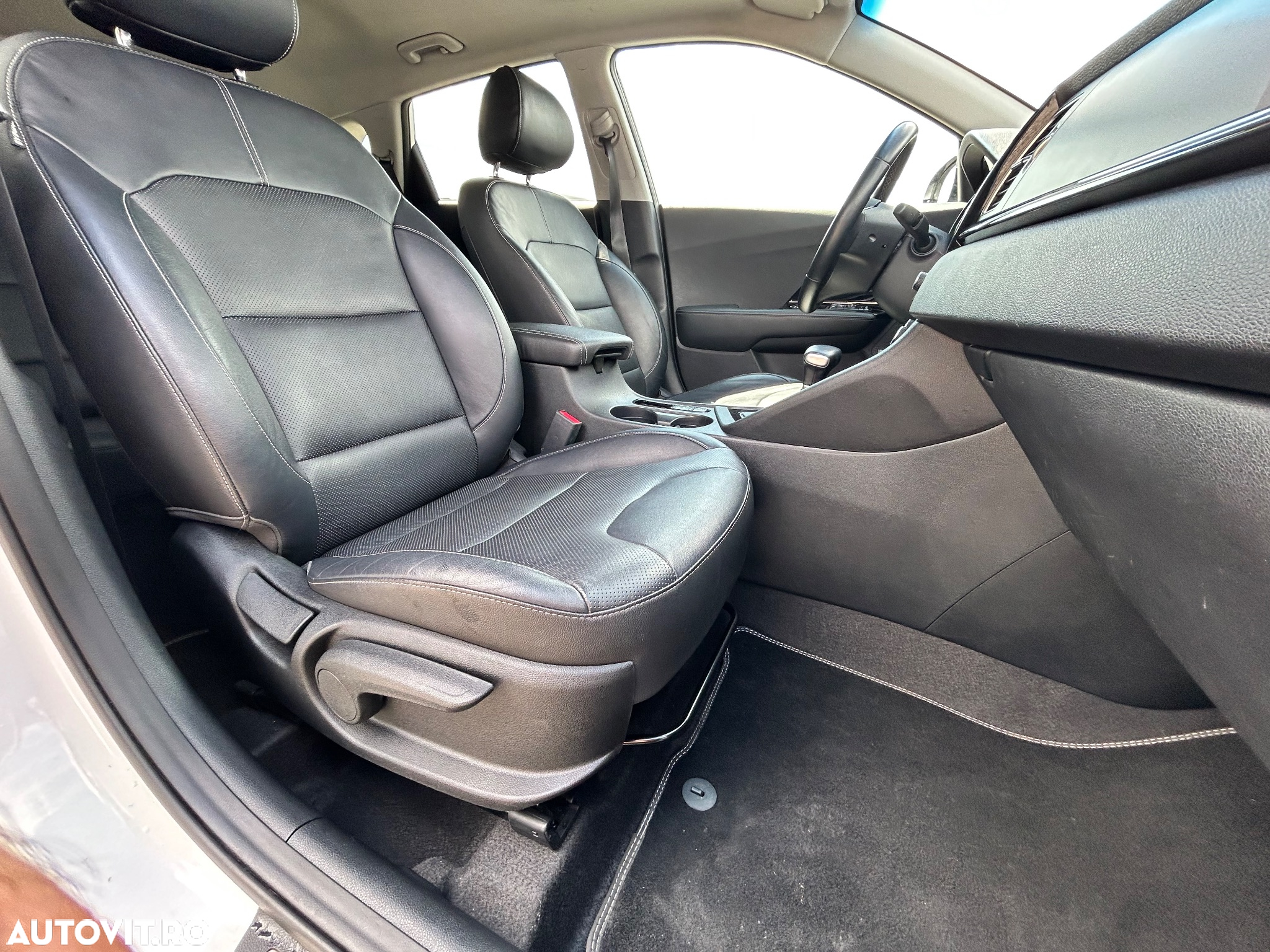Kia Niro 1.6 GDI 6DCT PHEV Comfort - 26