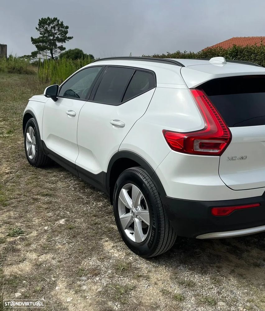 Volvo XC 40 1.5 T2 Essential Auto - 5