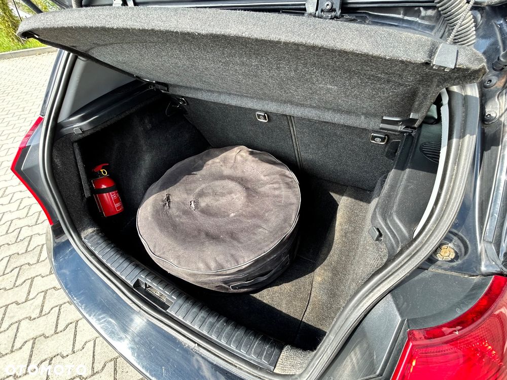 BMW Seria 1 - 15