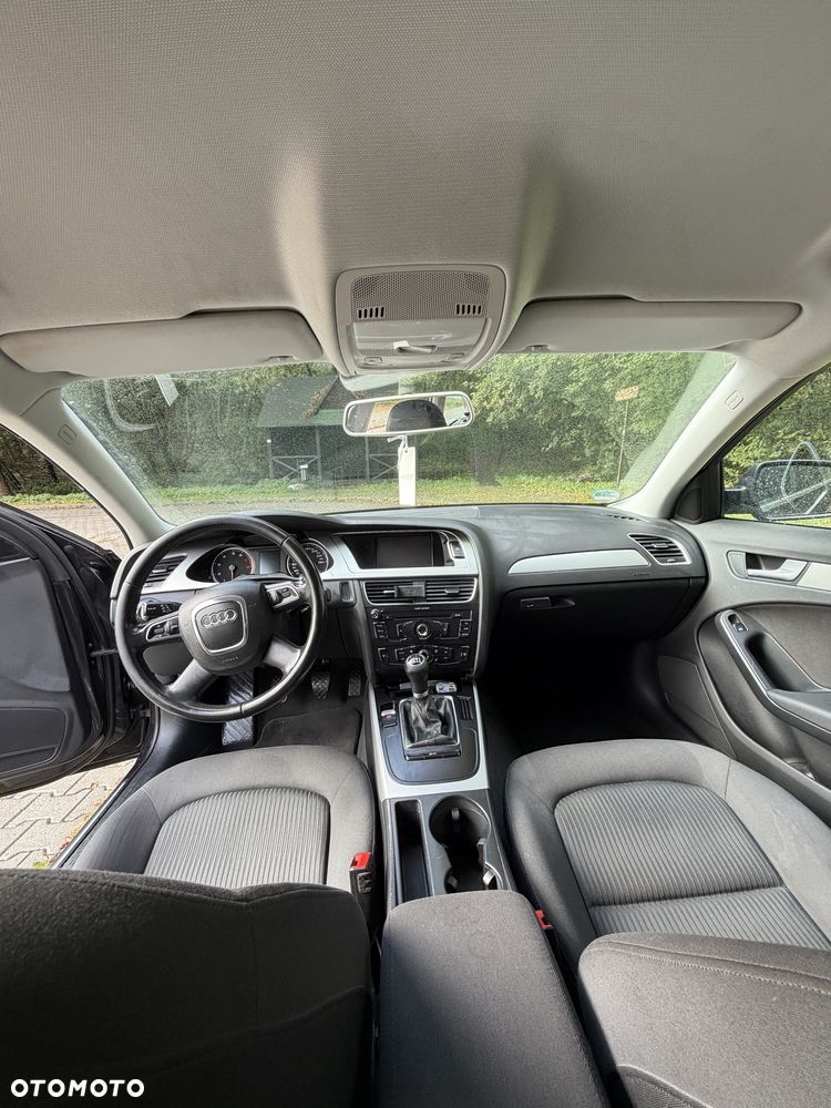 Audi A4 Avant - 8