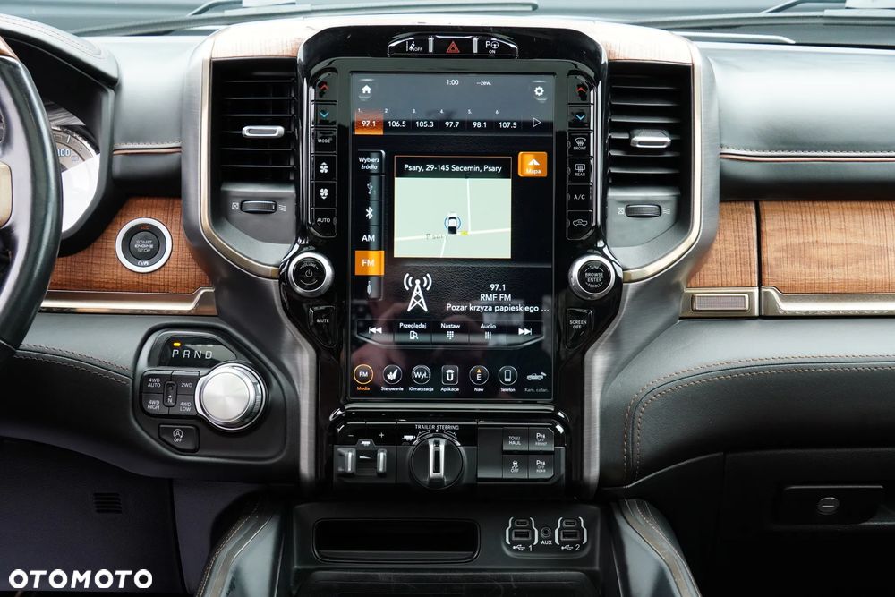 RAM 1500 5.7 Crew Cab Longhorn - 32