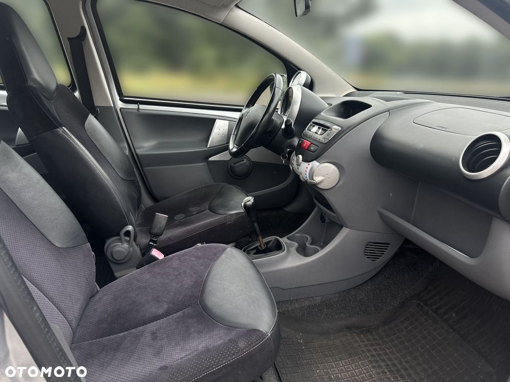 Peugeot 107 1.0 Trendy - 12