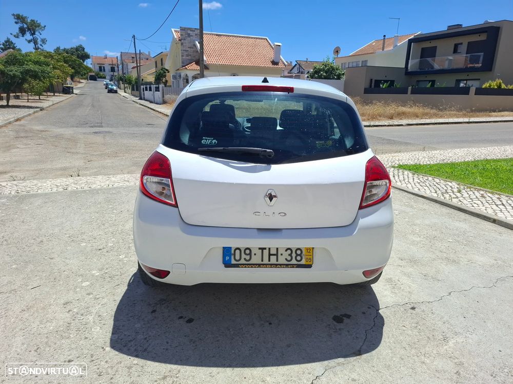 Renault Clio dCi 90 Dynamique - 5