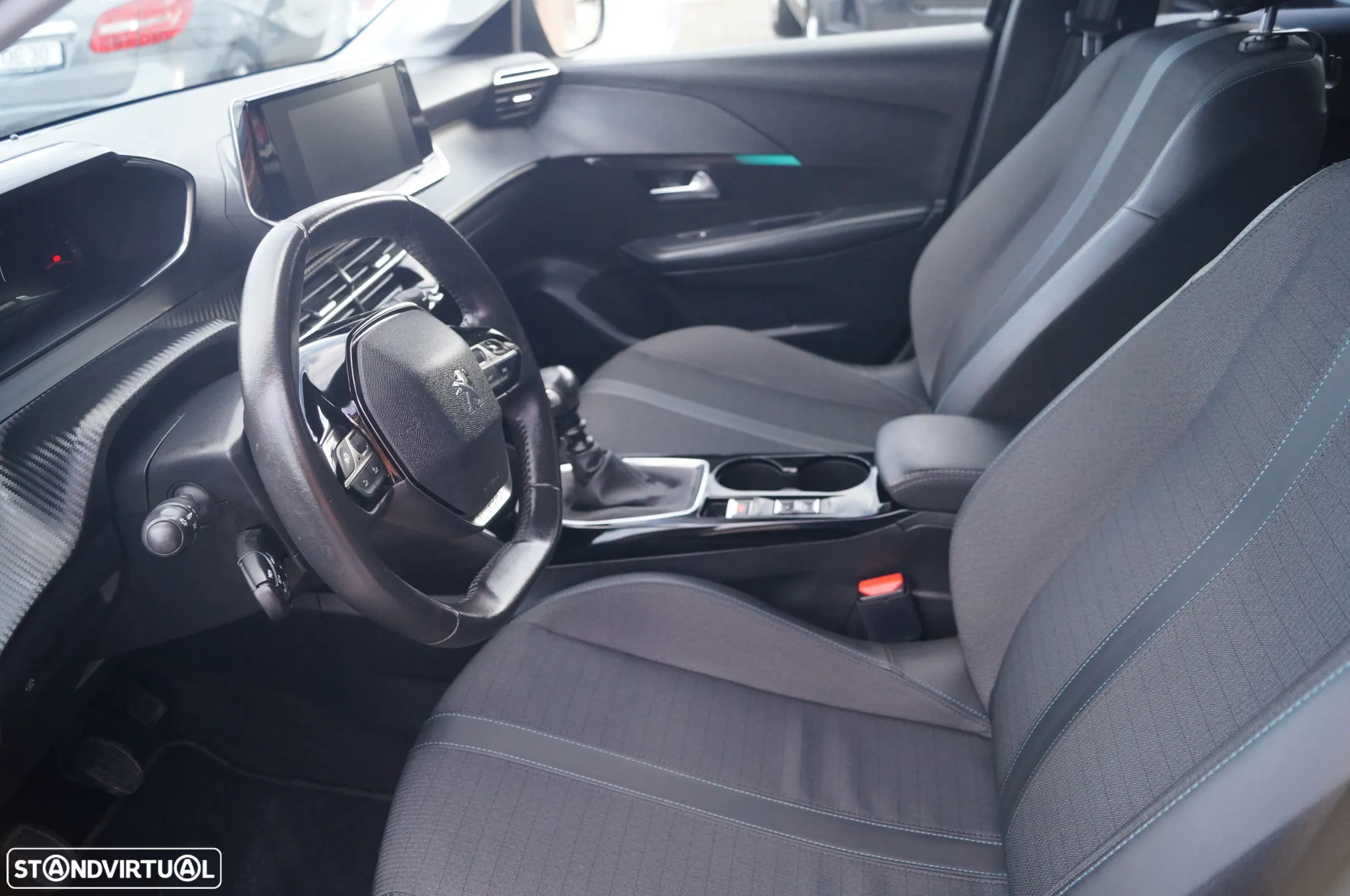 Peugeot 208 1.2 PureTech Allure - 8