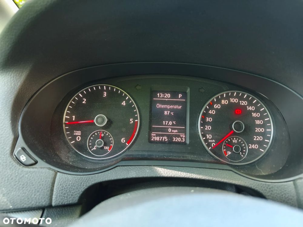Volkswagen Sharan 2.0 TDI Trendline DSG - 15