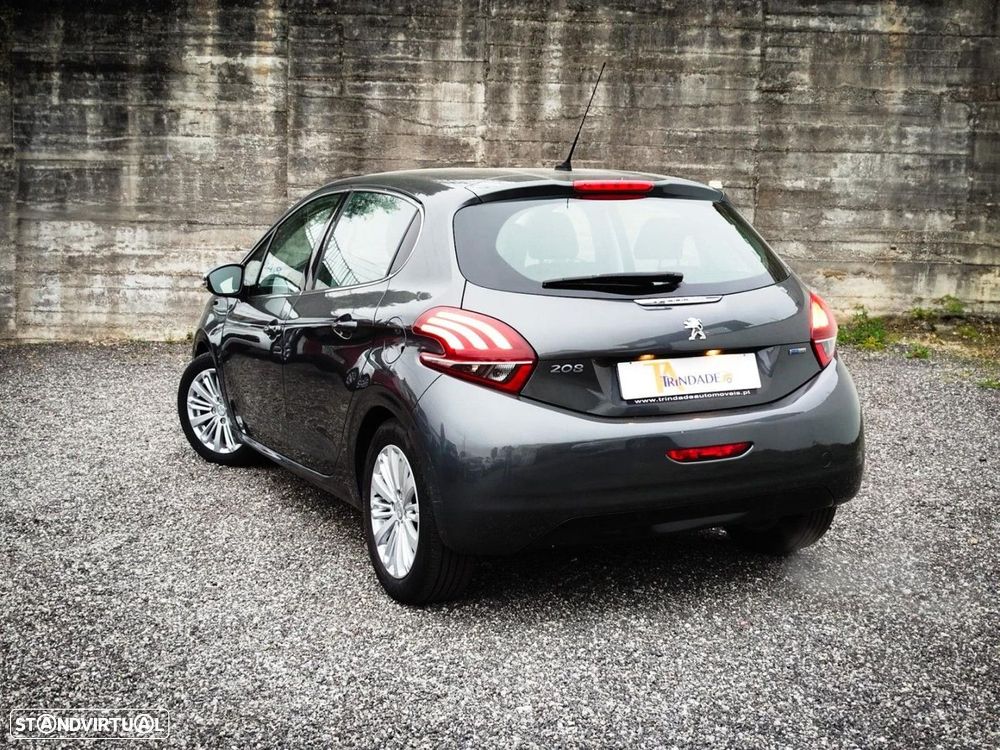 Peugeot 208 1.2 PureTech Signature - 3
