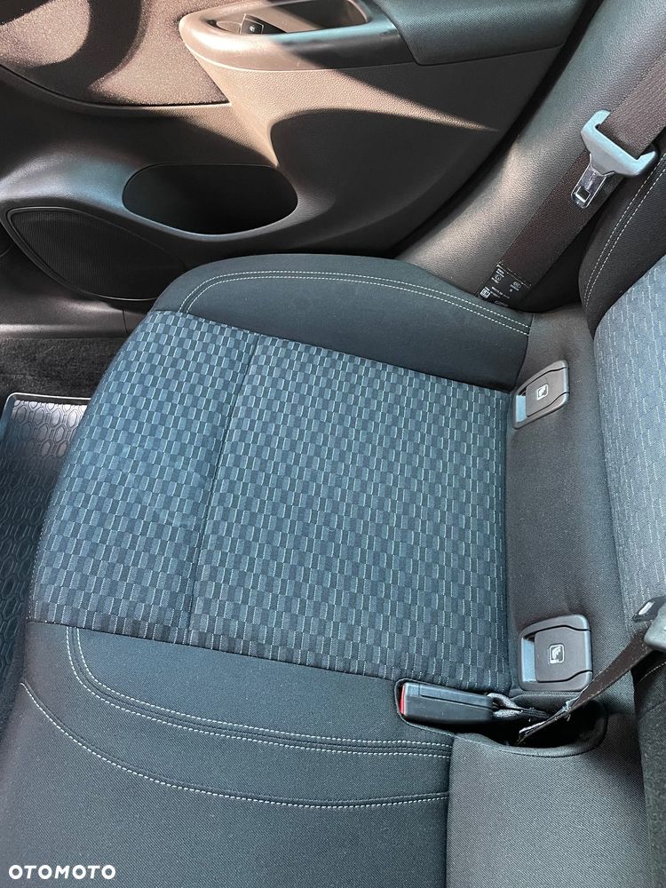 Opel Astra 1.6 D (CDTI) Start/Stop Business - 19