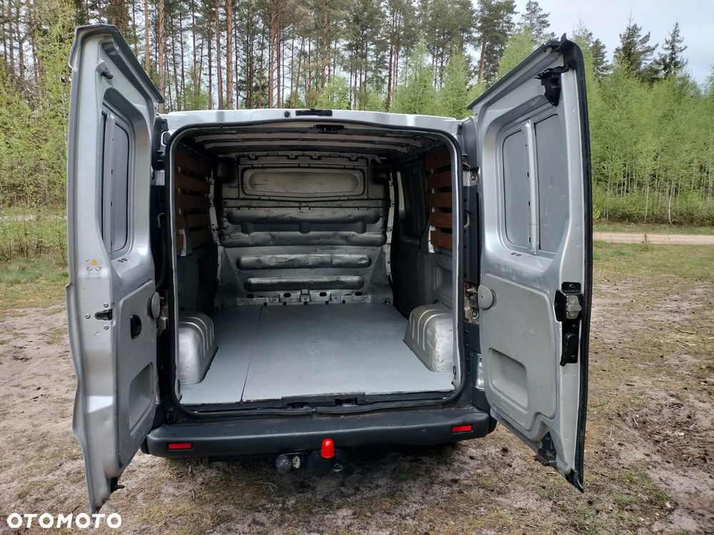 Opel vivaro - 10