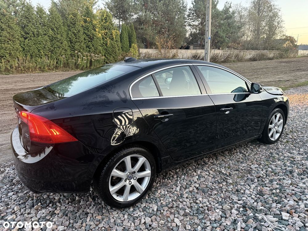 Volvo S60 D2 Drive-E Dynamic Edition (Momentum) - 8