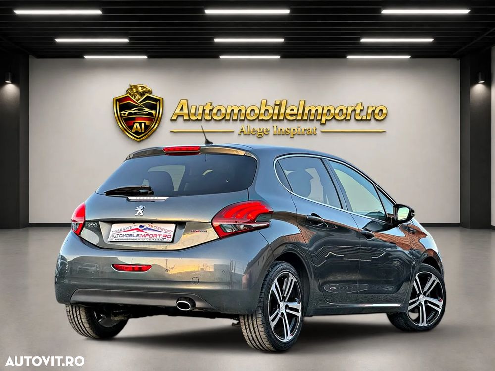 Peugeot 208 - 3