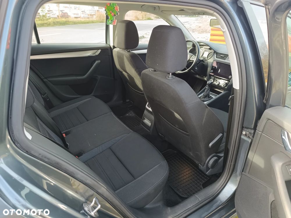 Skoda Octavia 1.5 TSI ACT Ambition - 9