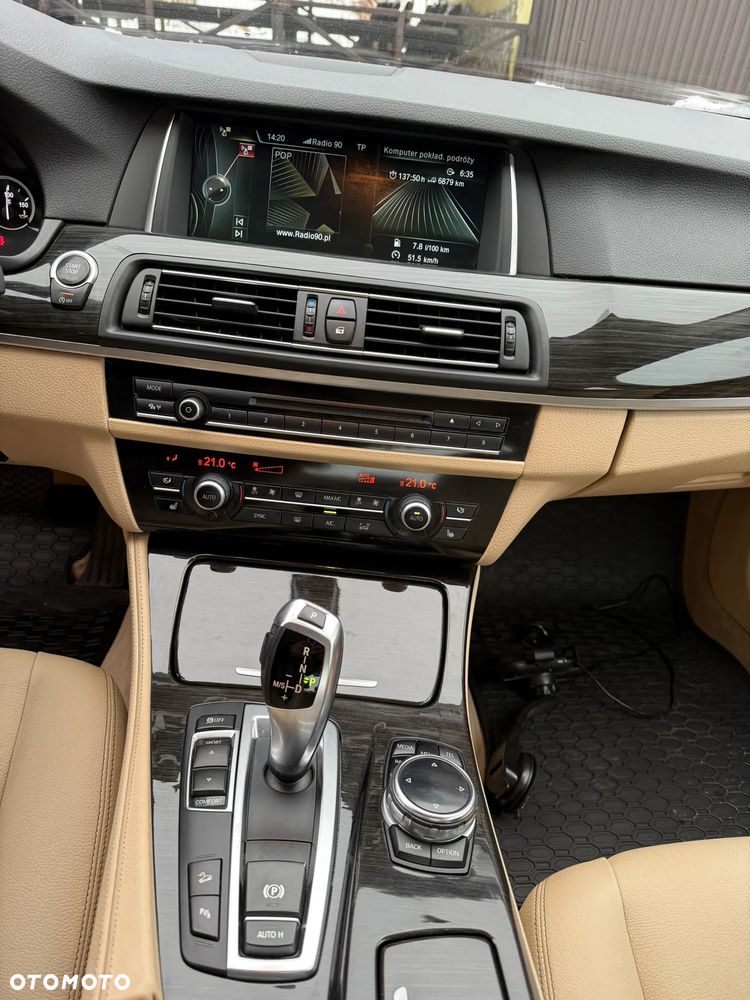 BMW Seria 5 525d - 9