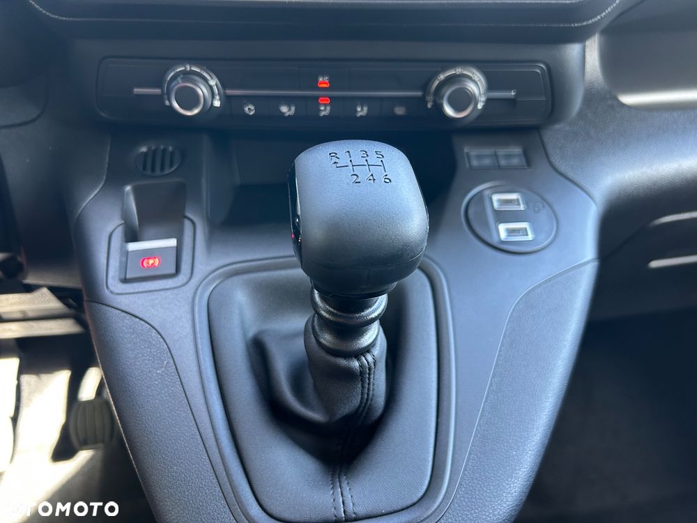 Opel Combo Cargo XL - 28