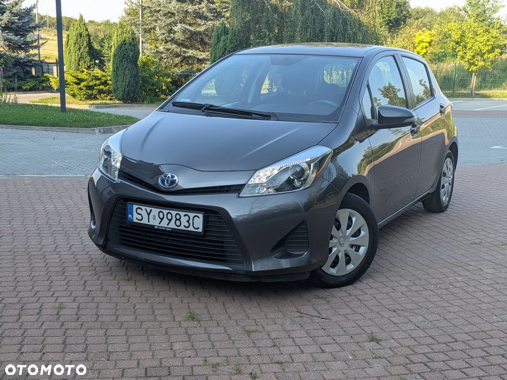 Toyota Yaris Hybrid 100 Premium - 1