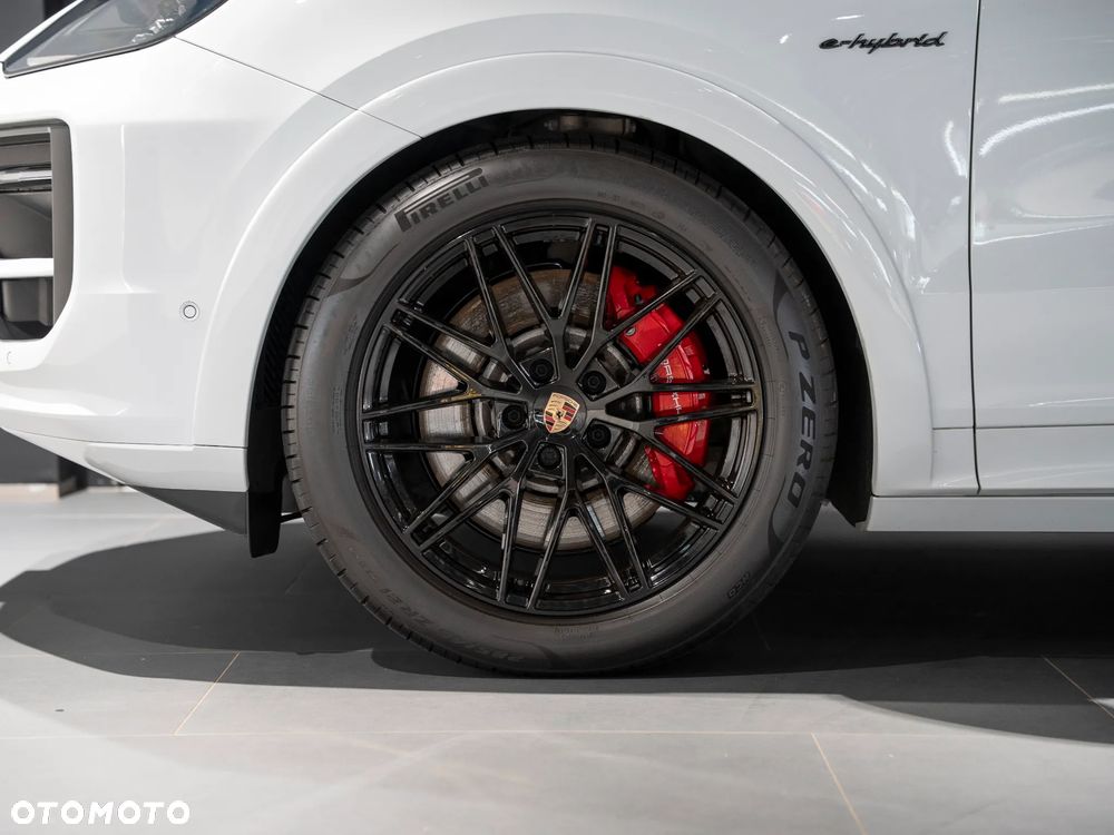 Porsche Cayenne S E-Hybrid PHEV - 8