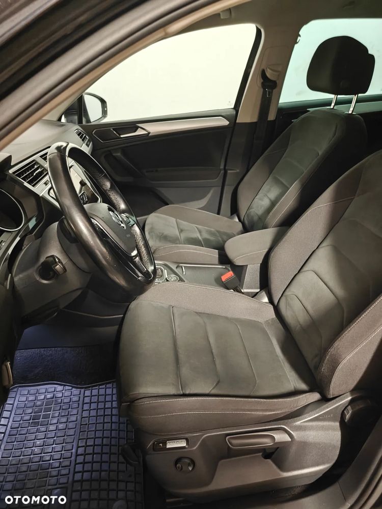 Volkswagen Tiguan - 26