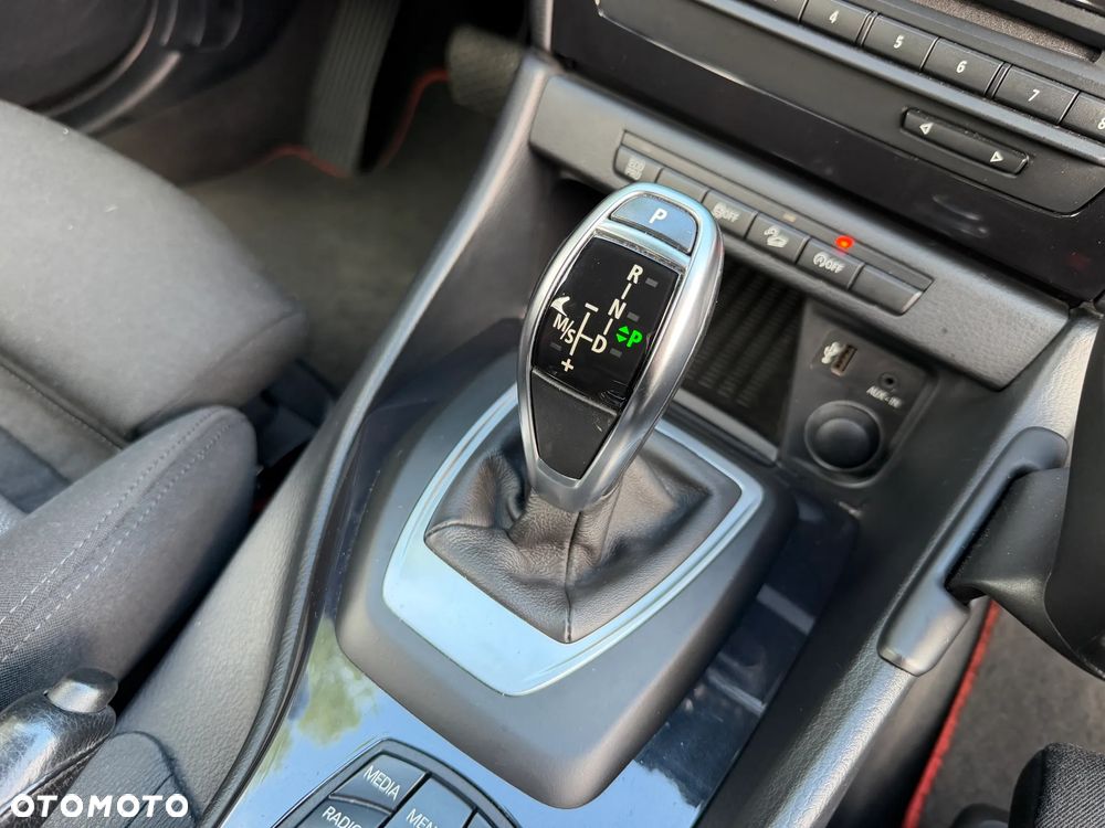 BMW X1 xDrive20d Sport Line - 31