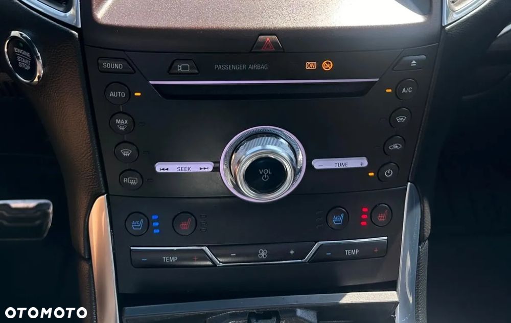 Ford Edge - 12