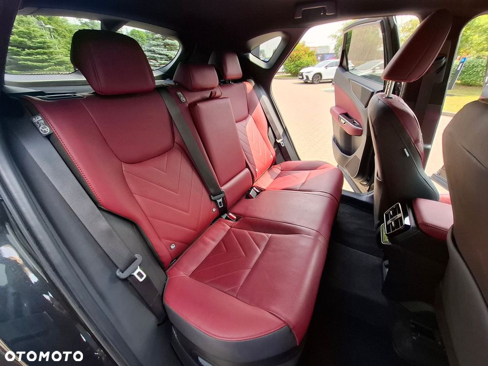 Lexus NX 350h Omotenashi AWD - 23