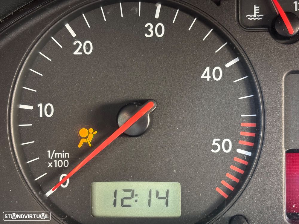 VW Passat Variant - 23