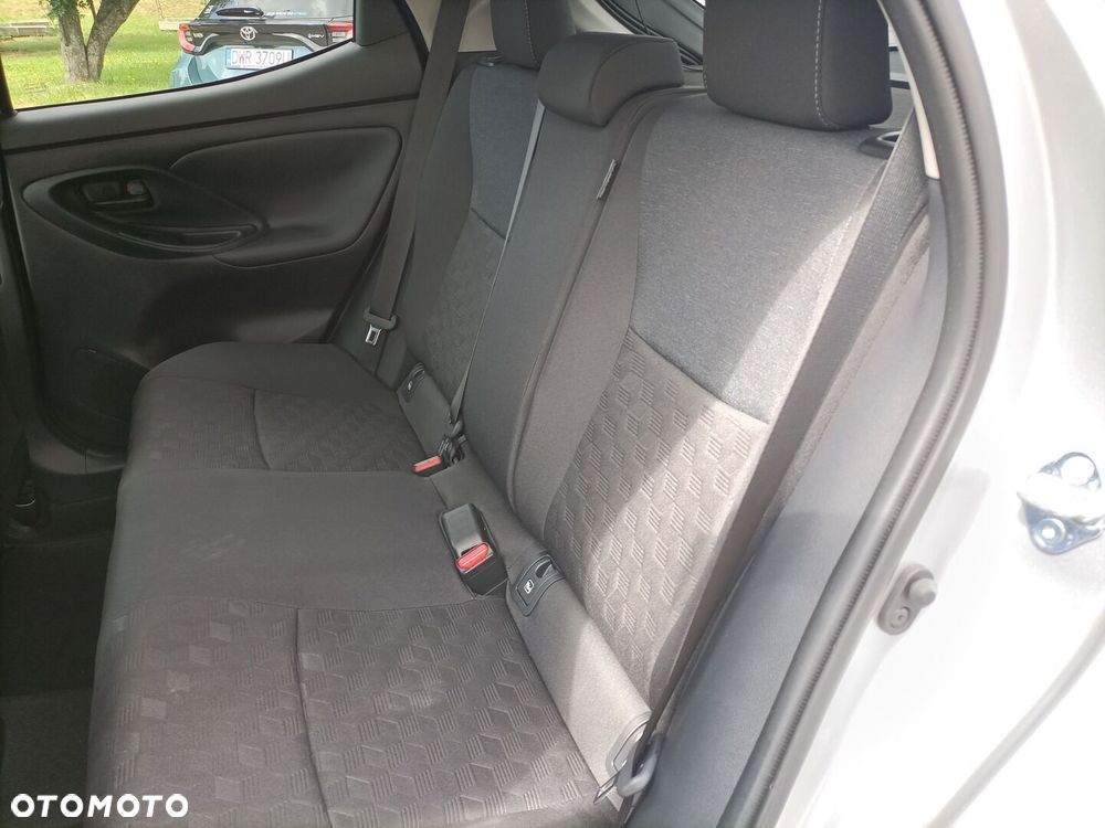 Toyota Yaris Hybrid 1.5 Style - 12