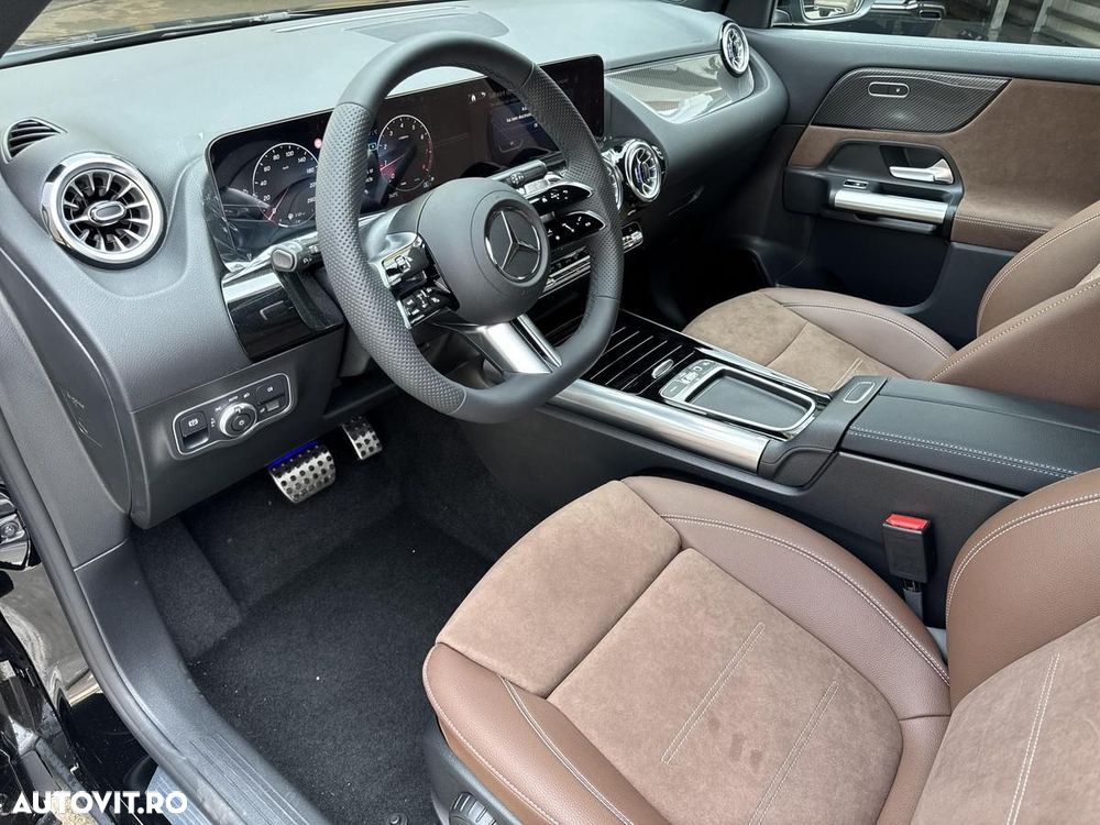 Mercedes-Benz GLA - 10