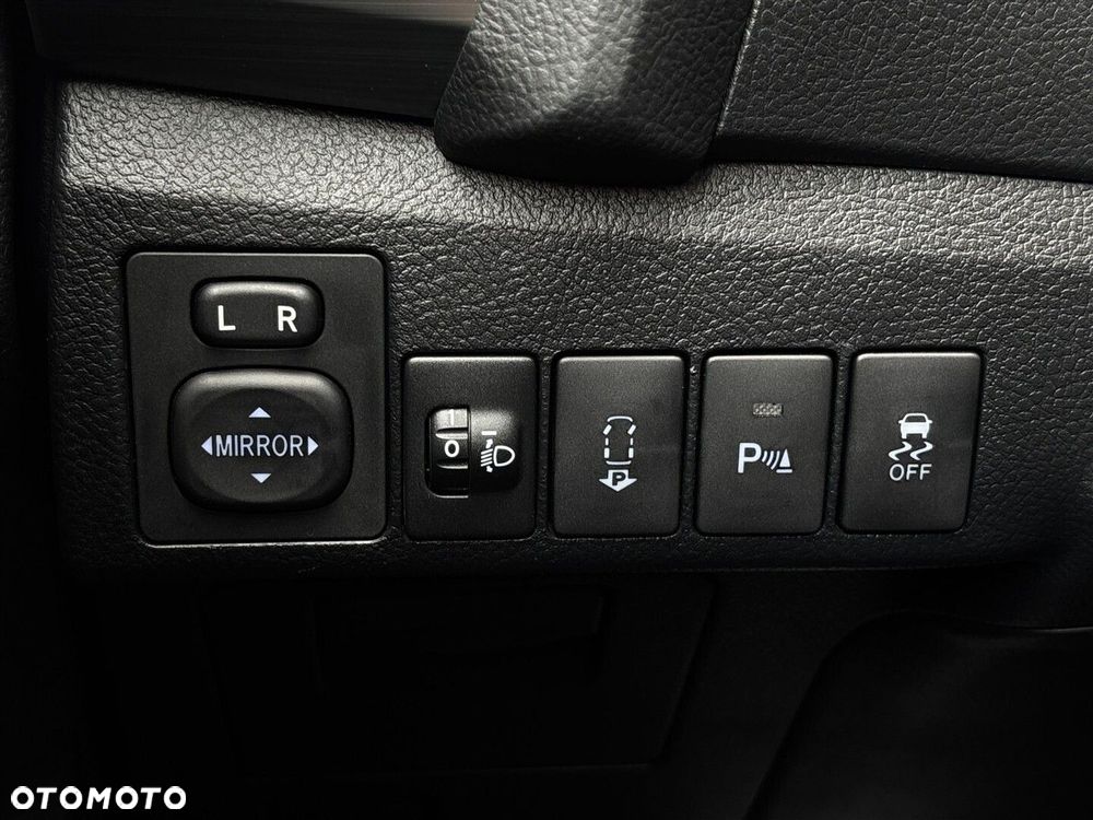 Toyota Auris 1.6 Premium - 19