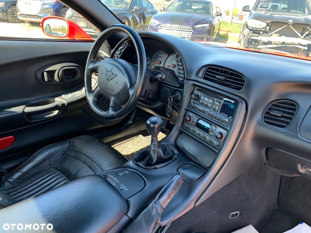 Chevrolet Corvette - 18