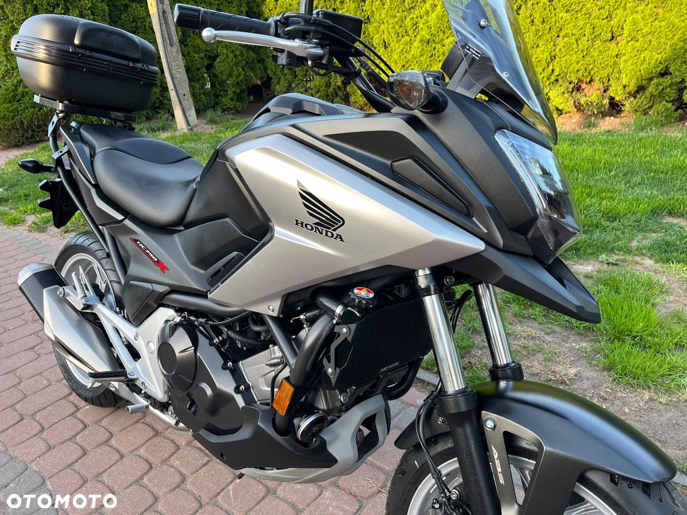 Honda NC - 16