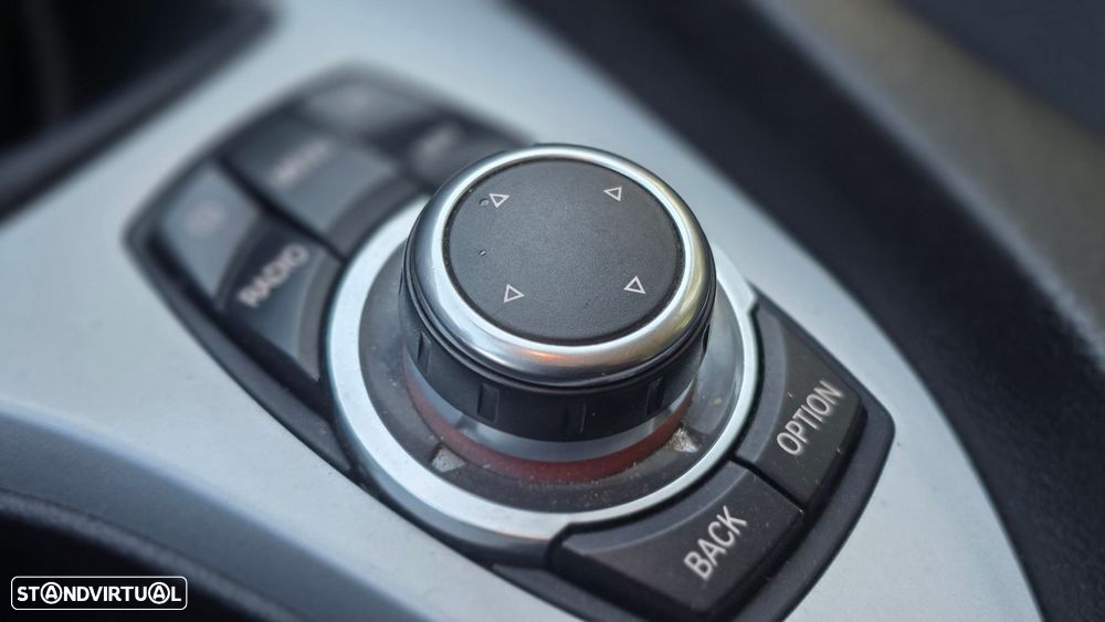 BMW X1 18 d xDrive - 18