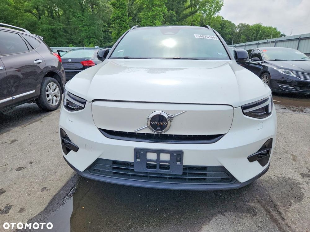 Volvo XC 40 - 6