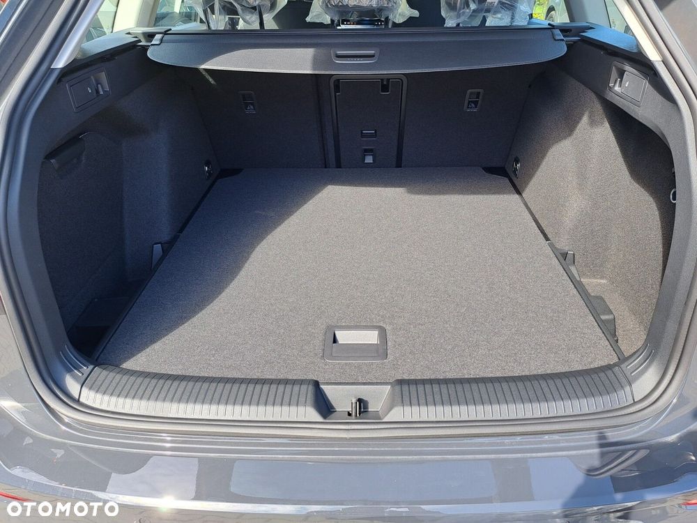 Volkswagen Golf Variant 2.0 TDI Life DSG - 8