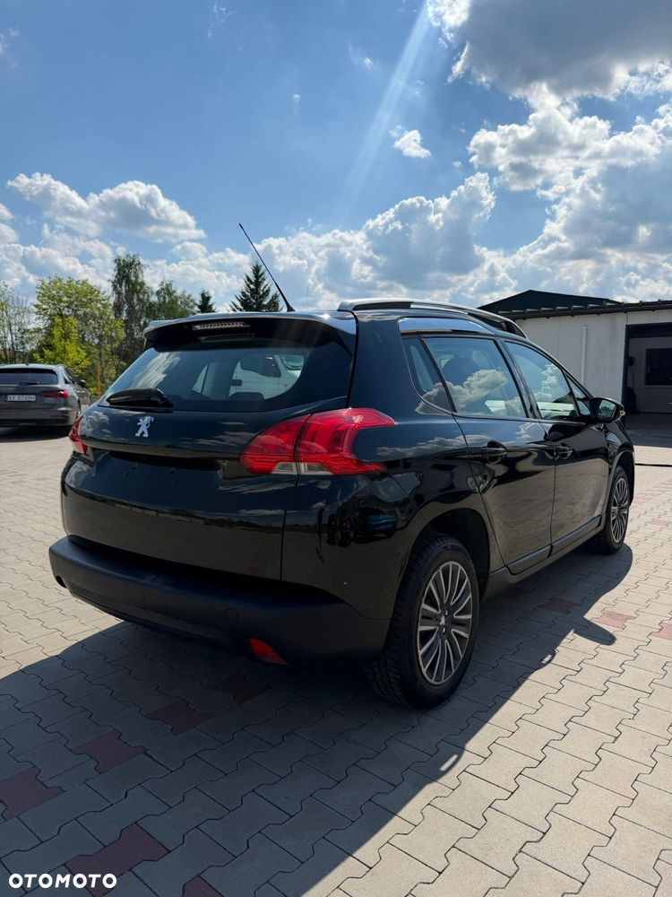Peugeot 2008 1.2 VTi Allure - 3