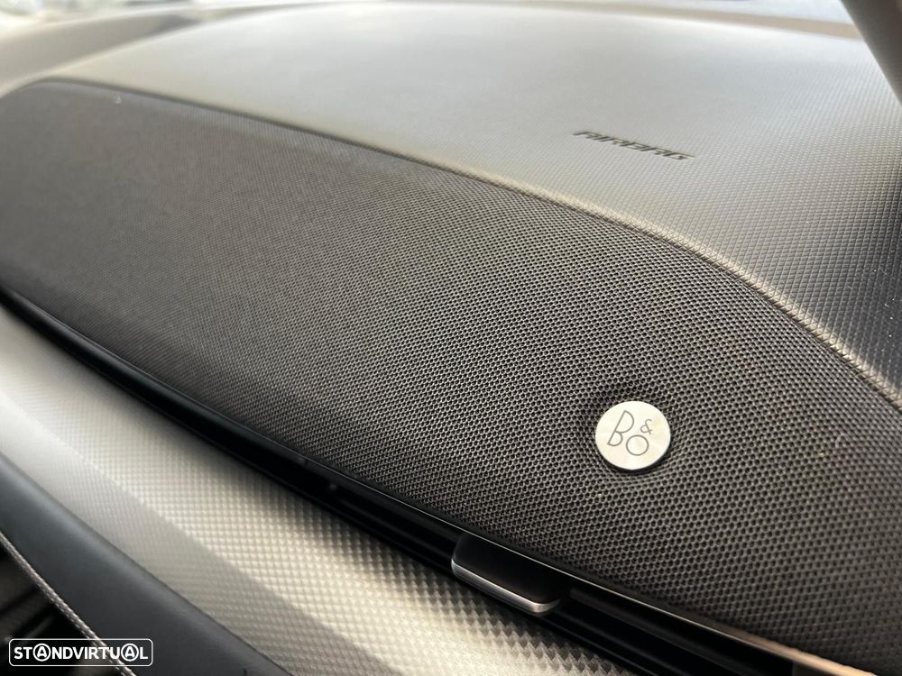 Ford Mustang Mach-E 75.7 kWh Premium AWD - 43