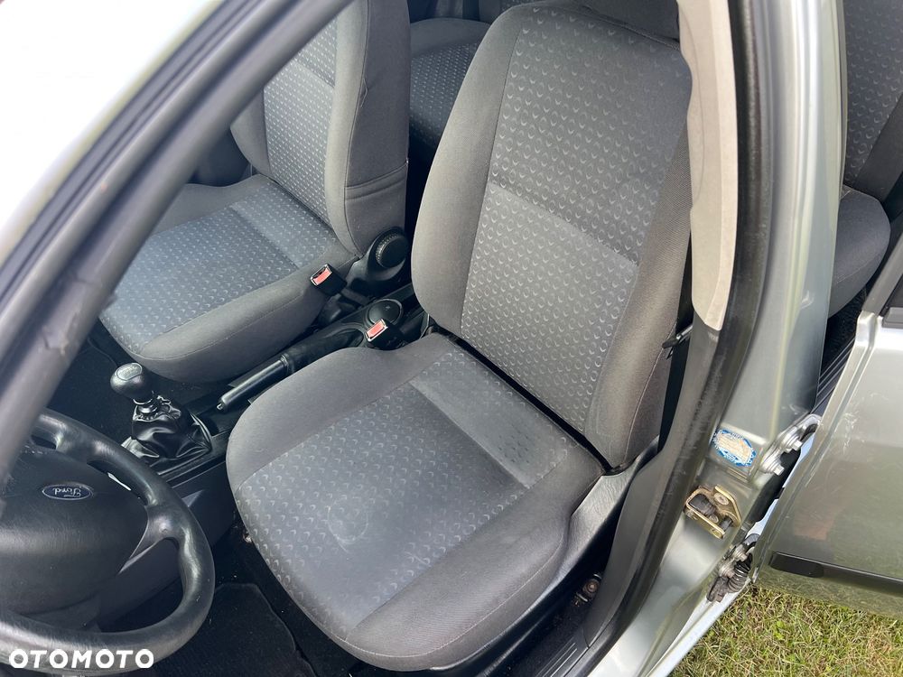 Ford Focus 1.8 TDCi X100 - 12