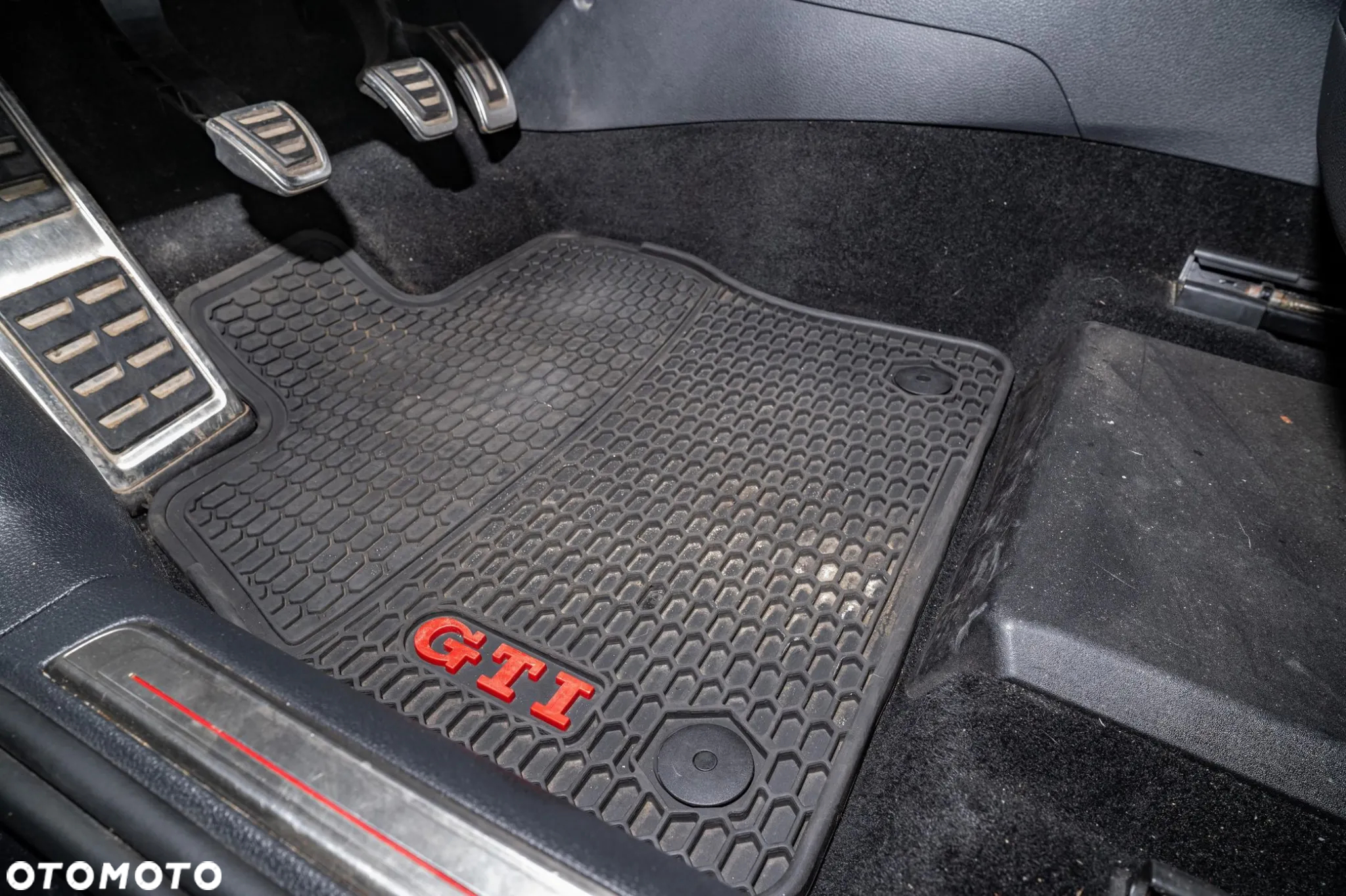 Volkswagen Golf - 31