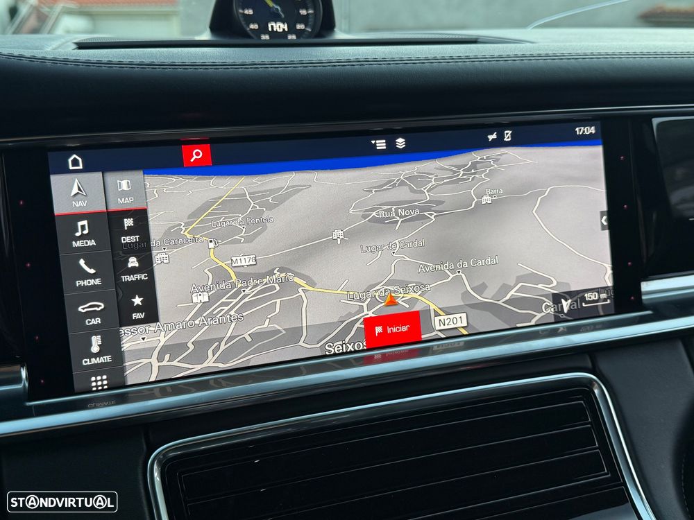 Porsche Panamera 4 E-Hybrid 10 Years Edition - 9