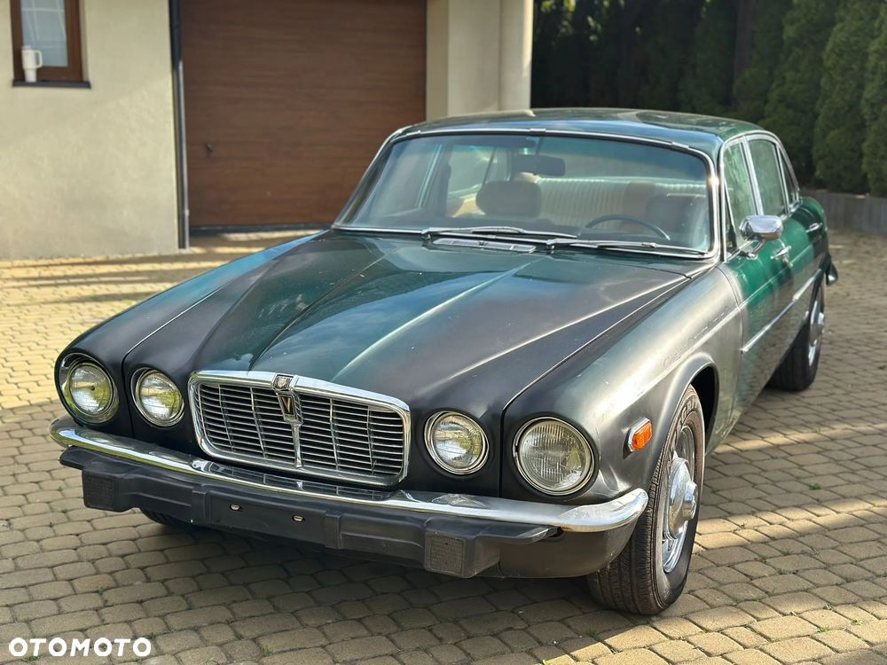 Jaguar XJ - 1