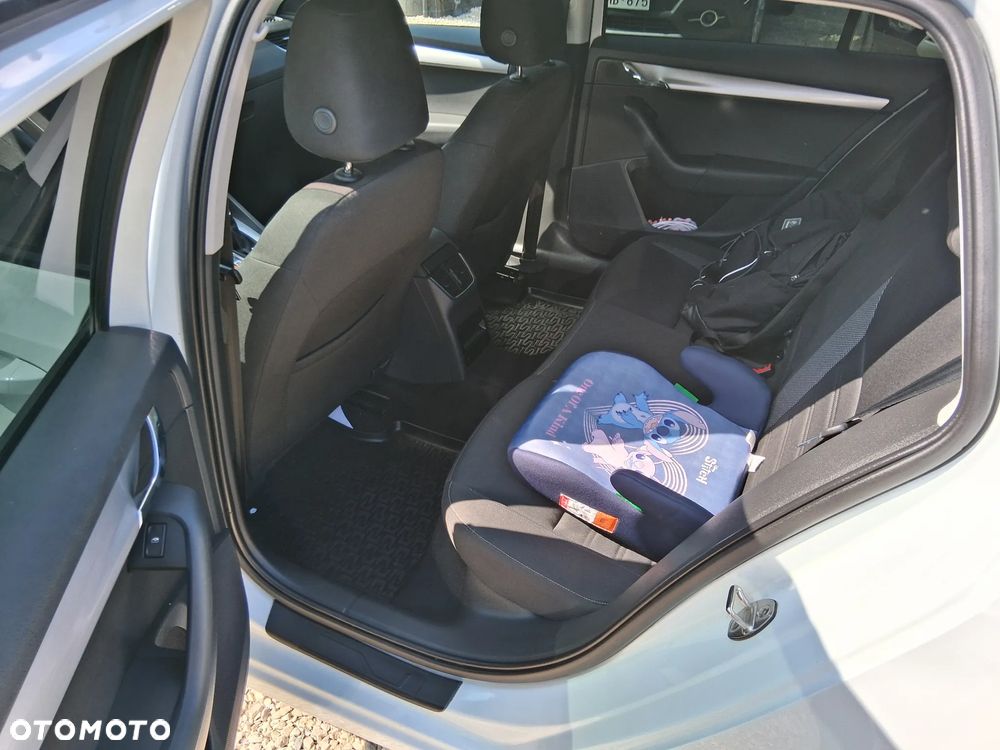 Skoda Octavia 1.6 TDI Ambiente DSG - 14