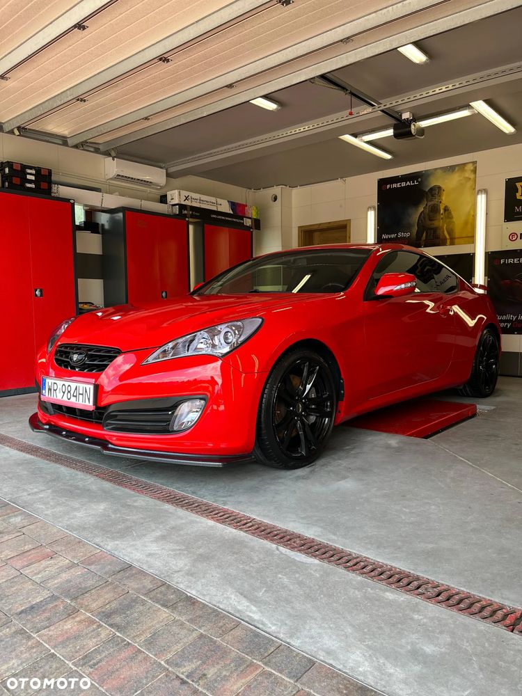 Hyundai Genesis Coupe 2.0 TCI Premium - 10