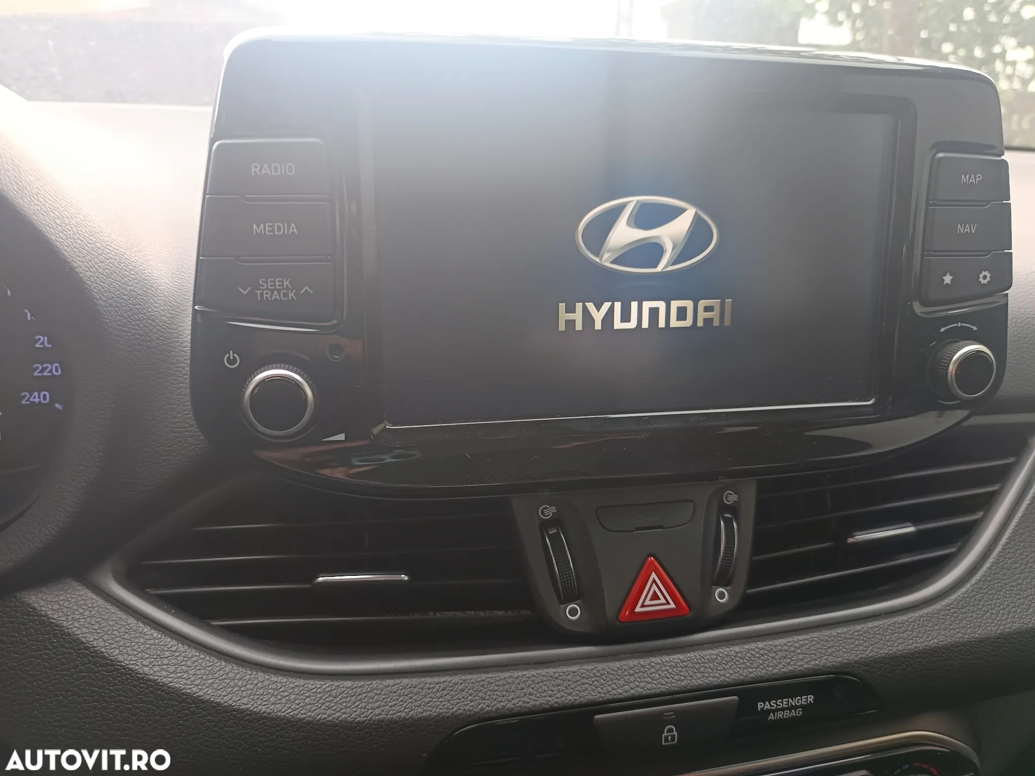 Hyundai i30 blue 1.6 CRDi Style - 5