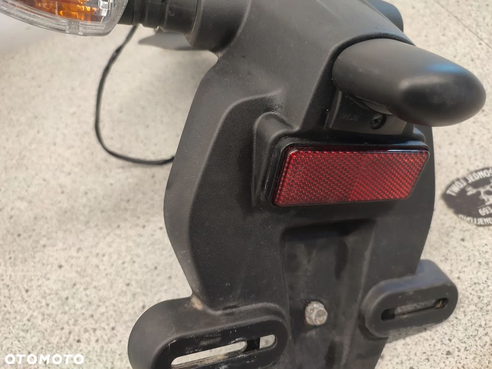 Mocowanie, podświetlanie tablicy rejestracyjnej, ogon, kierukowskaz Yamaha MT125 M 125 R 125 R125 - 5
