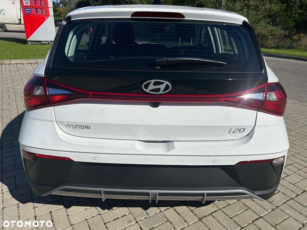 Hyundai i20 1.2 Pure - 12