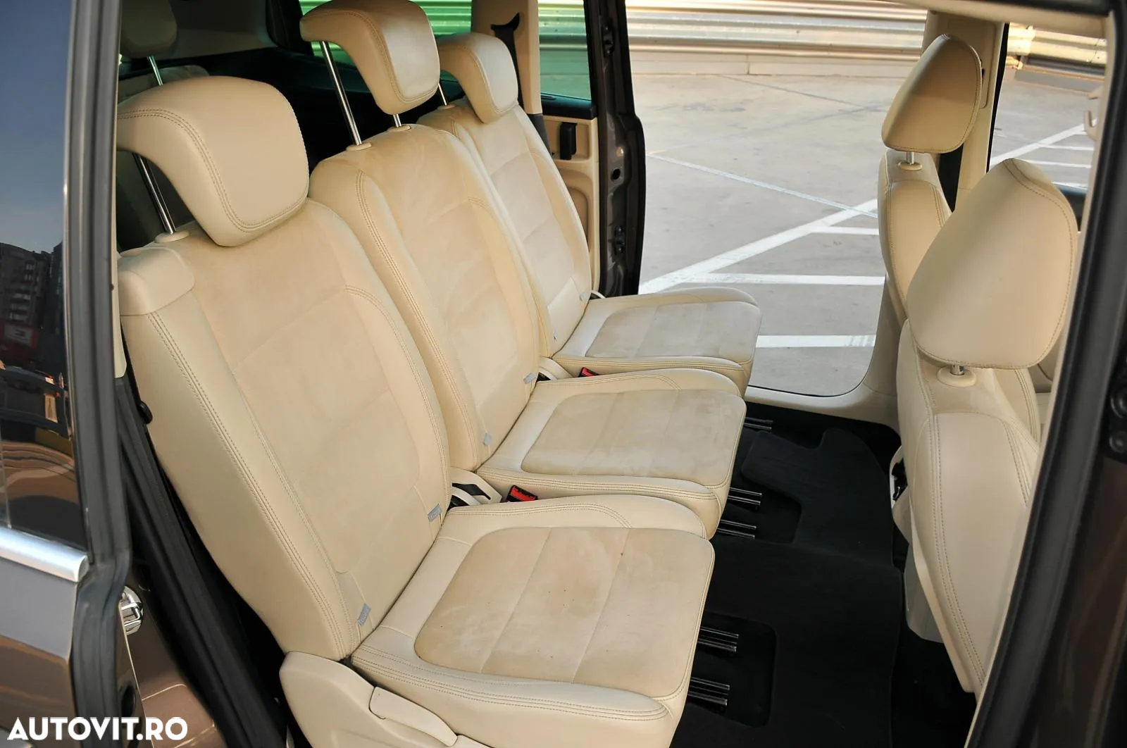 Volkswagen Sharan 2.0 TDI DSG Blue Motion Highline - 14
