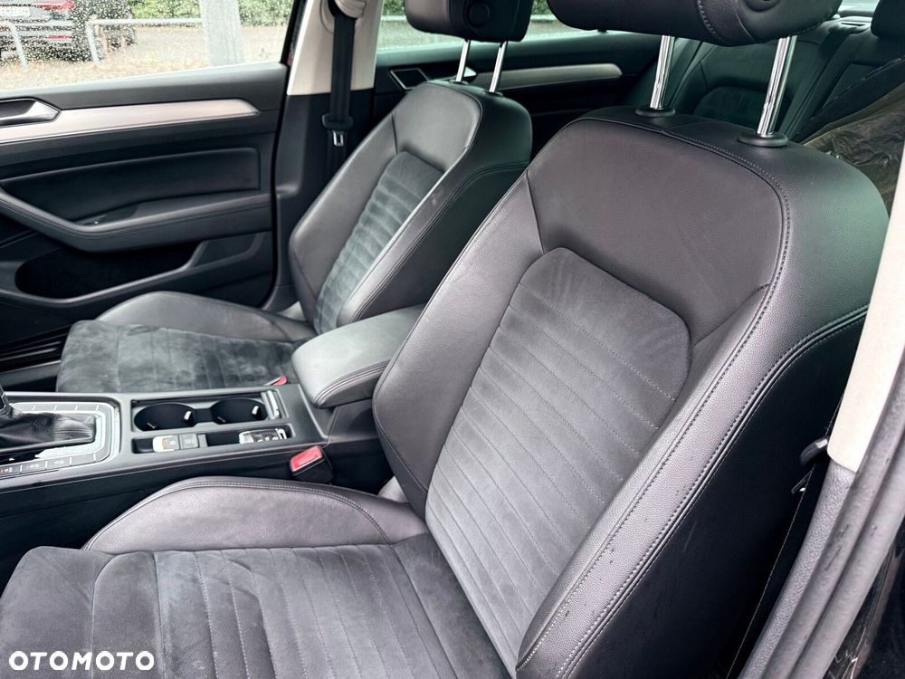 Volkswagen Passat - 26