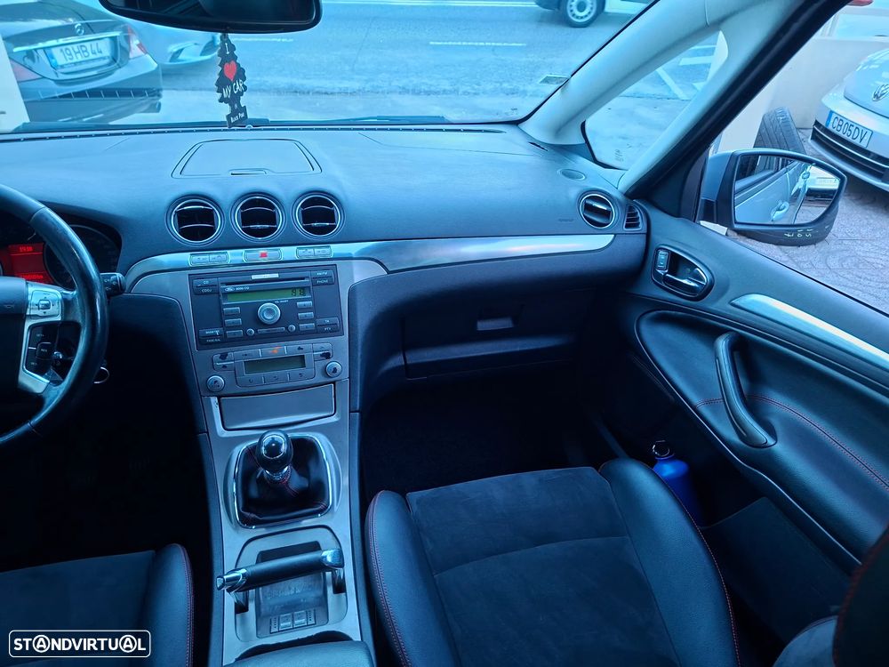 Ford S-Max 2.0 TDCi DPF Titanium - 27