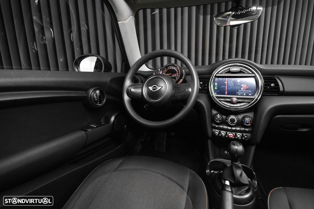 MINI 3 Portas One D - 10