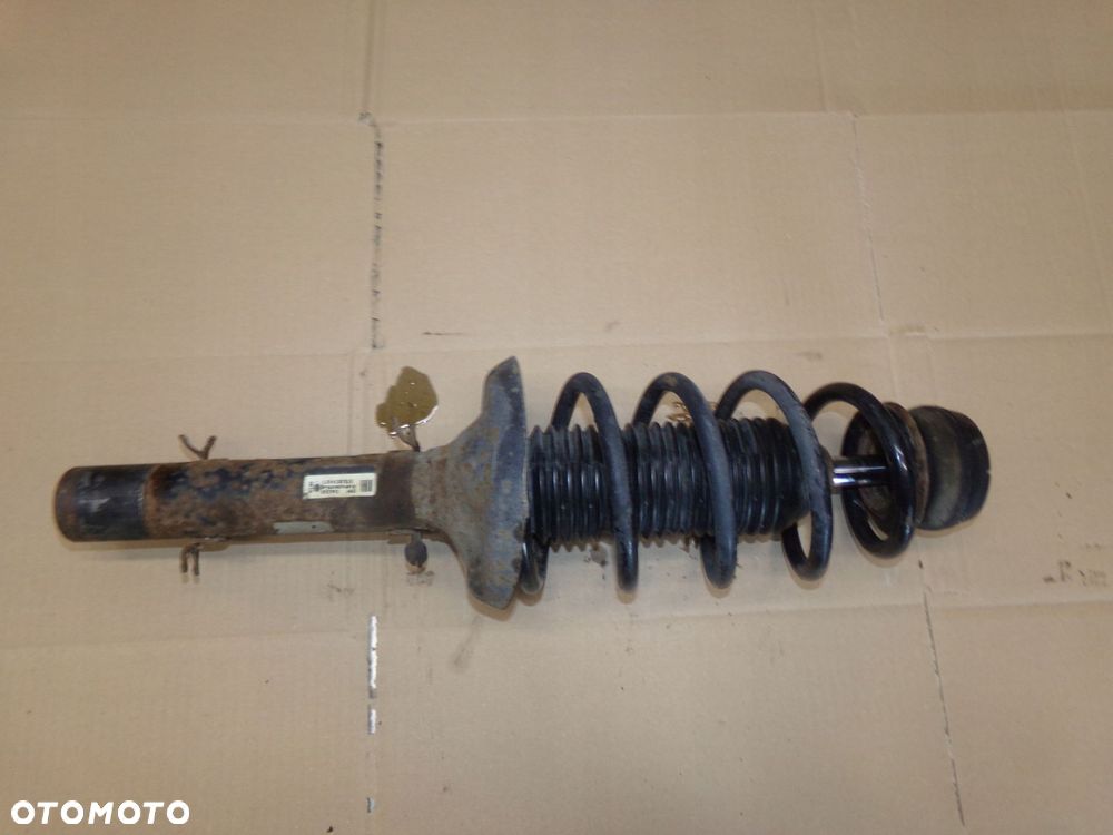 amortyzator przód sprężyna leon golf iv a3 1.4 b - 1