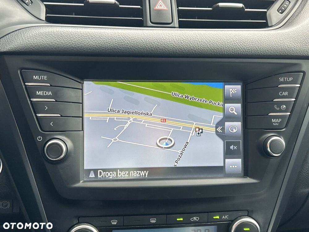 Toyota Avensis - 17
